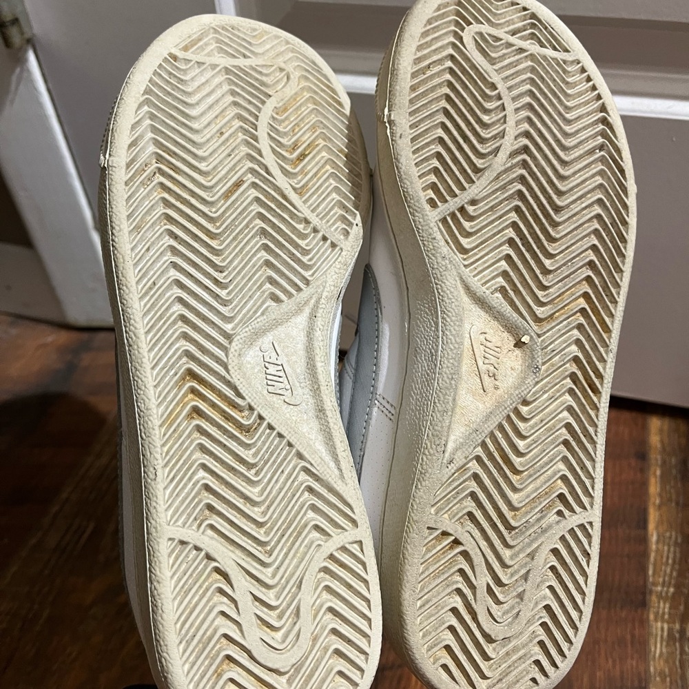 Nike Classic White and Silver Sneakers - Picture 3 of 6